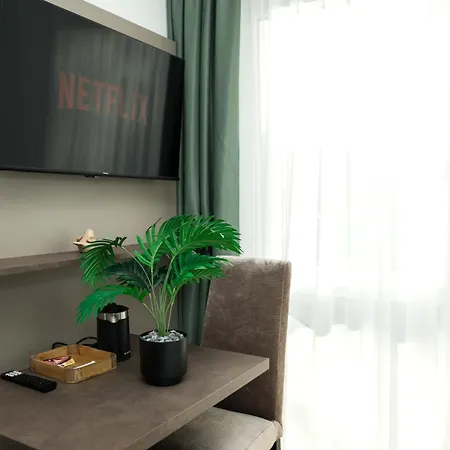 Hotel Living Am Schlosspark - Zentral, Parkplatz Und Kitchenette *