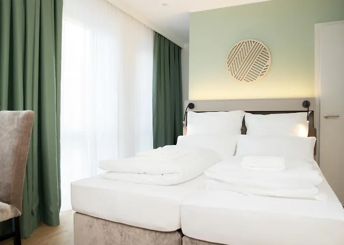 Hotel Living Am Schlosspark - Zentral, Parkplatz Und Kitchenette Rheda-Wiedenbrück