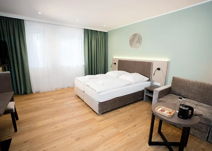 Hotel Living Am Schlosspark - Zentral, Parkplatz Und Kitchenette